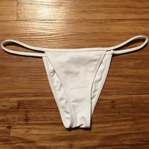 Minimale Aninmale Lucid Brief